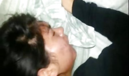 ورزش فیلم سینمایی جدید پورن ها در لباس صورتی به خود می دهد در طبیعت