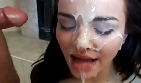 دختر با مودار, شاشیدن دانلود فیلم سینمایی پورن رایگان روی یک درخت